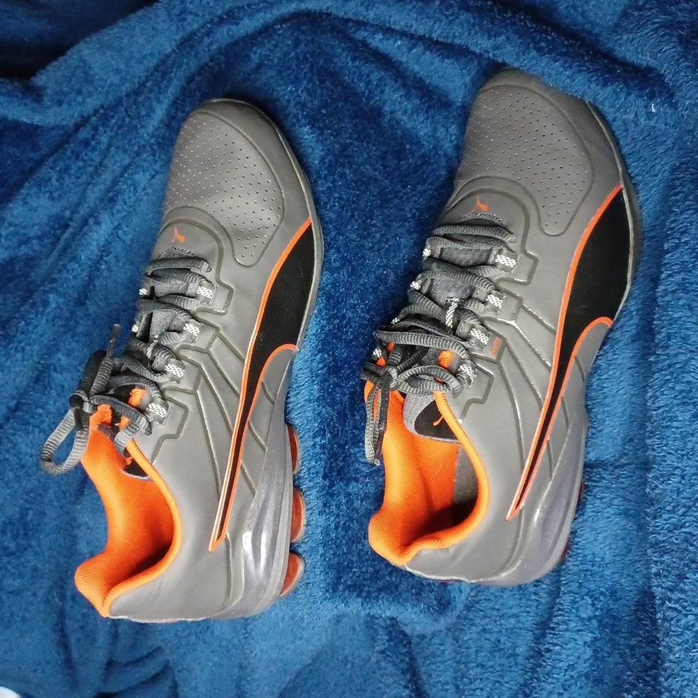 Puma Voltage 180 Men's size 7